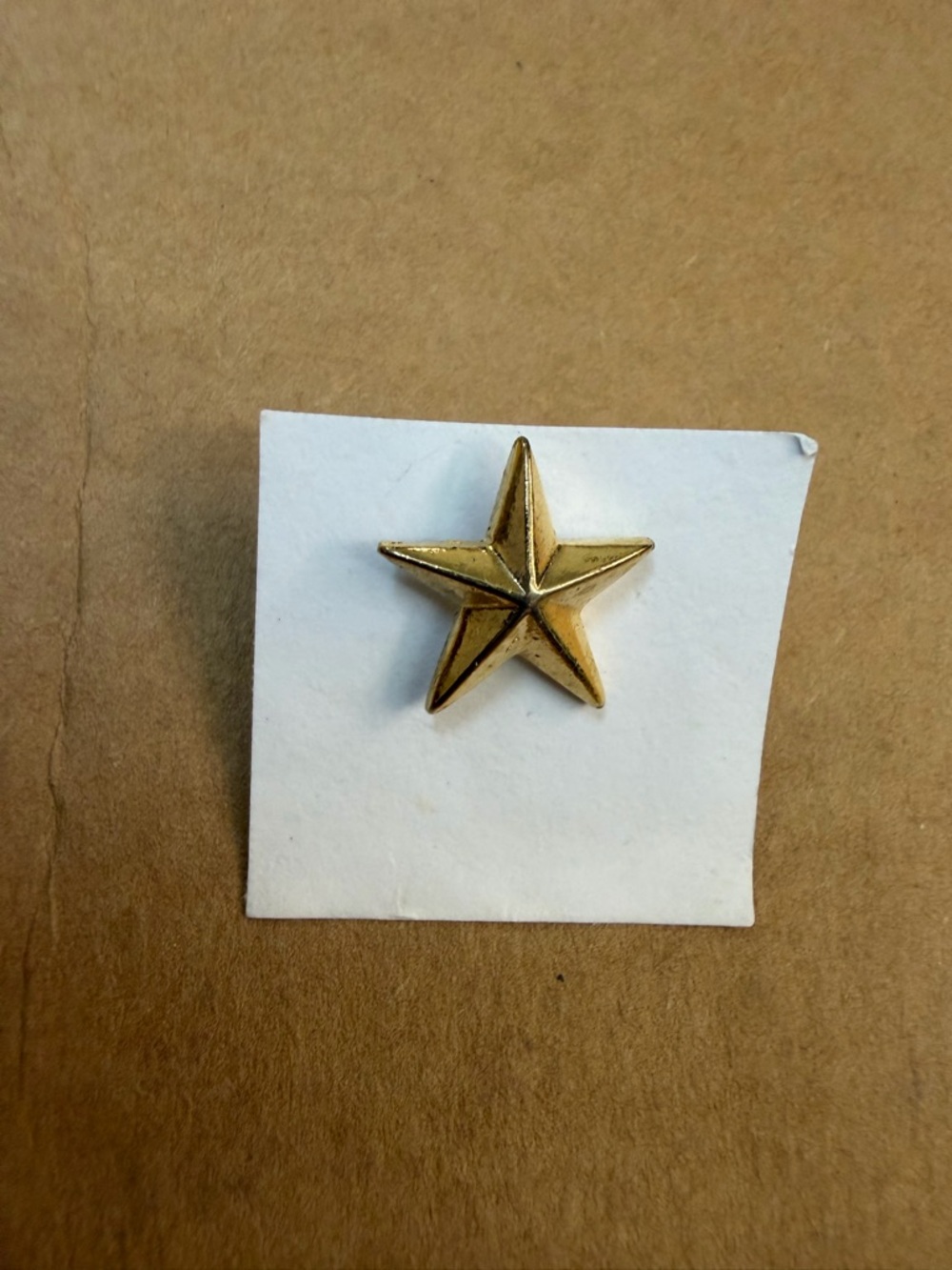Gold Star Pin - Picture 2 of 6